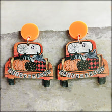 Carregar imagem no visualizador da galeria, Halloween Drop Earrings
