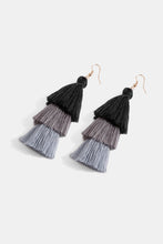 Carregar imagem no visualizador da galeria, Triple-Layer Tassel Dangle Earrings
