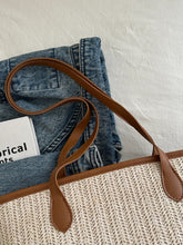 Carregar imagem no visualizador da galeria, Contrast Straw Woven Tote Bag
