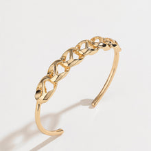 Carregar imagem no visualizador da galeria, Gold-Plated Alloy Cuff Bracelet
