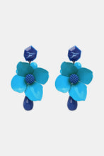 Carregar imagem no visualizador da galeria, Bloosom Flower and Teardrop Resin Dangle Earrings
