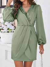 Carregar imagem no visualizador da galeria, Ruched Surplice Long Sleeve Mini Dress
