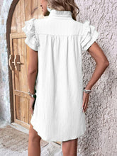 Carregar imagem no visualizador da galeria, Ruffled Notched Cap Sleeve Mini Dress
