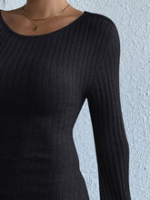 Carregar imagem no visualizador da galeria, Backless Round Neck Long Sleeve Sweater Dress
