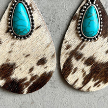 Load image into Gallery viewer, Artificial Turquoise Teardrop Earrings
