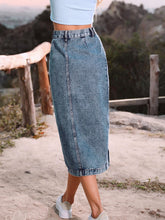 Carregar imagem no visualizador da galeria, Button Down Denim Skirt
