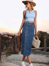 Carregar imagem no visualizador da galeria, Button Down Denim Skirt
