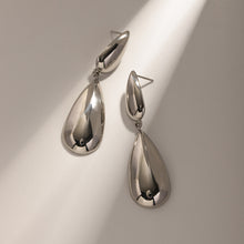 Carregar imagem no visualizador da galeria, Stainless Steel Dangle Earrings
