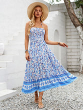 Carregar imagem no visualizador da galeria, Printed Halter Neck Midi Dress
