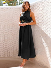 Carregar imagem no visualizador da galeria, Single Shoulder Midi Dress
