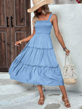 Carregar imagem no visualizador da galeria, Tiered Smocked Wide Strap Cami Dress
