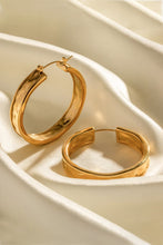 Carregar imagem no visualizador da galeria, Hammered Stainless Steel Hoop Earrings
