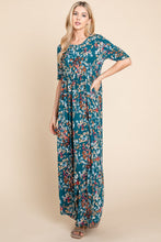 Load image into Gallery viewer, BOMBOM Printed Shirred Maxi Dress
