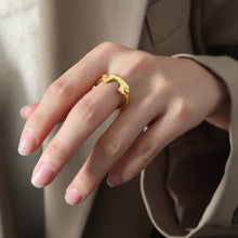 Carregar imagem no visualizador da galeria, 18K Gold-Plated Irregular Open Ring
