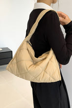 Carregar imagem no visualizador da galeria, Nylon Shoulder Bag
