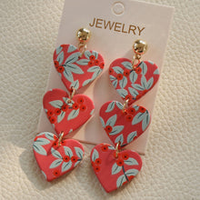 Carregar imagem no visualizador da galeria, Acrylic Heart Stainless Steel Dangle Earrings
