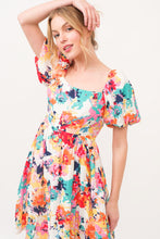 Carregar imagem no visualizador da galeria, And The Why Square Neck Puff Sleeve Floral Dress
