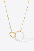 Carregar imagem no visualizador da galeria, Pearl Hoop Link Pendant Necklace
