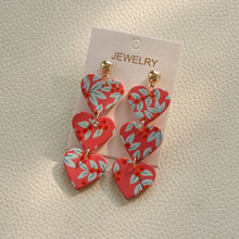 Carregar imagem no visualizador da galeria, Acrylic Heart Stainless Steel Dangle Earrings
