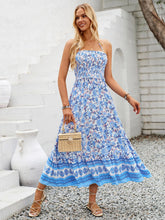 Carregar imagem no visualizador da galeria, Printed Halter Neck Midi Dress
