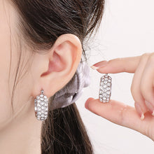 Carregar imagem no visualizador da galeria, Titanium Steel Rhinestone Hoop Earrings
