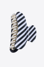 Carregar imagem no visualizador da galeria, Striped Claw Clip
