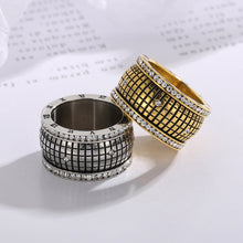 Carregar imagem no visualizador da galeria, Inlaid Rhinestone Stainless Steel Ring
