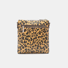 Carregar imagem no visualizador da galeria, Nicole Lee USA Leopard crossbody bag
