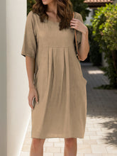 Carregar imagem no visualizador da galeria, Full Size Round Neck Half Sleeve Dress with Pockets
