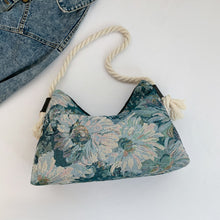 Carregar imagem no visualizador da galeria, Printed Small Crossbody Bag
