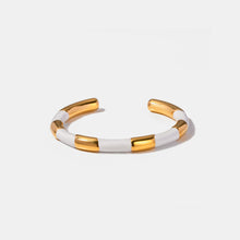 Carregar imagem no visualizador da galeria, 18K Gold-Plated Stainless Steel Bracelet
