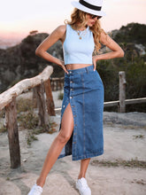 Carregar imagem no visualizador da galeria, Button Down Denim Skirt
