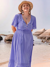 Carregar imagem no visualizador da galeria, Plus Size Lace Detail Tie Neck Short Sleeve Maxi Dress
