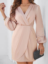 Carregar imagem no visualizador da galeria, Ruched Surplice Long Sleeve Mini Dress
