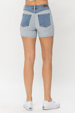 Carregar imagem no visualizador da galeria, Judy Blue Full Size Color Block Denim Shorts
