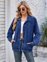 Carregar imagem no visualizador da galeria, Pocketd Button Up Detachable Hooded Denim Jacket
