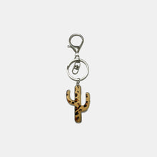 Carregar imagem no visualizador da galeria, Cactus Shape Key Chain
