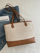 Carregar imagem no visualizador da galeria, Contrast Straw Woven Tote Bag
