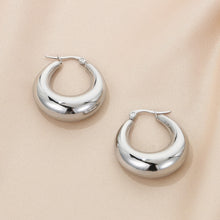 Carregar imagem no visualizador da galeria, Stainless Steel Hinged Hoop Earrings
