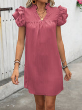 Carregar imagem no visualizador da galeria, Ruffled Notched Cap Sleeve Mini Dress
