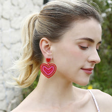 Carregar imagem no visualizador da galeria, Rhinestone Beaded Heart Dangle Earrings
