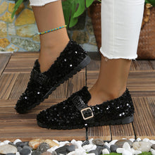 Carregar imagem no visualizador da galeria, Sequin Round Toe Slip-Ons
