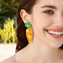 Carregar imagem no visualizador da galeria, Stainless Steel Beaded Sequin Carrot Earrings
