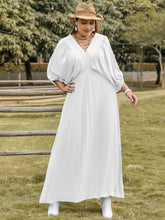 Carregar imagem no visualizador da galeria, Plus Size Swiss Dot V-Neck Three-Quarter Sleeve Dress
