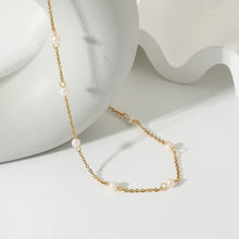 Carregar imagem no visualizador da galeria, Freshwater Pearl 18K Gold-Plated Necklace
