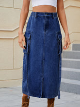 Carregar imagem no visualizador da galeria, Slit Pocketed High Waist Denim Skirt
