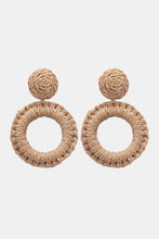 Carregar imagem no visualizador da galeria, Round Shape Raffia Grass Dangle Earrings
