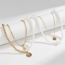 Carregar imagem no visualizador da galeria, Gold-Plated Glass Pearl Necklace
