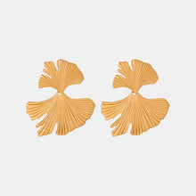 Carregar imagem no visualizador da galeria, Ginkgo Biloba Design Stud Earrings
