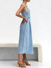 Carregar imagem no visualizador da galeria, Sweetheart Neck Wide Strap Denim Dress
